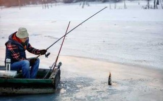 雪上湖泊钓鱼怎么样，雪上湖泊钓鱼怎么样好钓吗