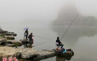 漓江雨中钓鱼怎么样，漓江雨中钓鱼怎么样啊