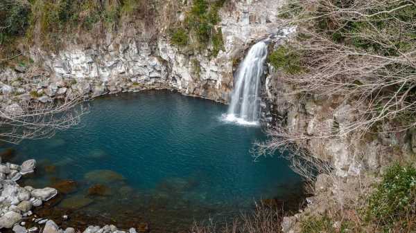 深水潭钓鱼怎么样，深水潭怎么形成？-第1张图片-平阳县乌魄百货商行