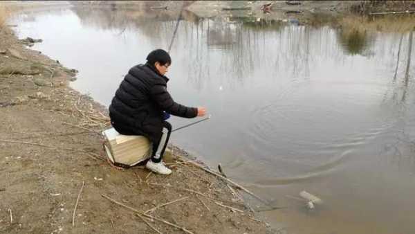 冬天雨天怎么样钓鱼，冬天雨天钓深还是钓浅！-第1张图片-平阳县乌魄百货商行