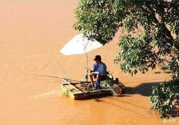 小河退水怎么样钓鱼，河里退水时怎么钓鱼！-第3张图片-平阳县乌魄百货商行