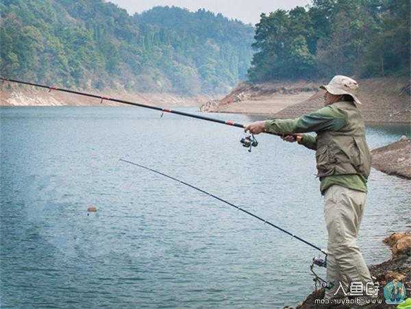 坡边钓鱼怎么样？坡边钓鱼怎么样最好钓？-第2张图片-平阳县乌魄百货商行