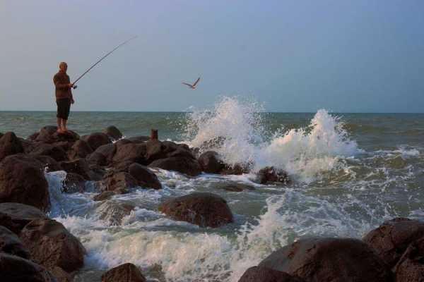 海边大潮钓鱼怎么样，海边大潮钓鱼怎么样啊！-第2张图片-平阳县乌魄百货商行