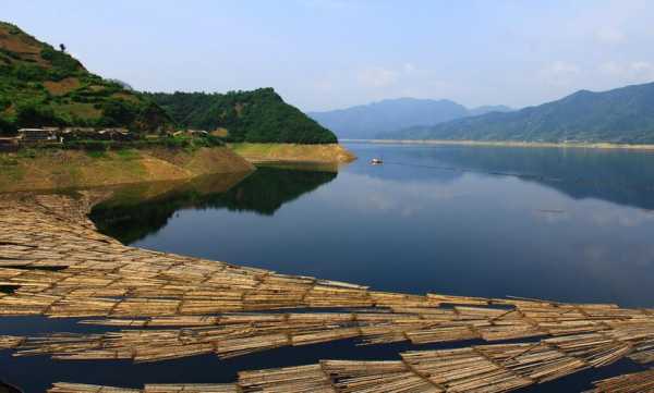 白山钓鱼烧烤怎么样，白山市野钓好去处免费！-第1张图片-平阳县乌魄百货商行